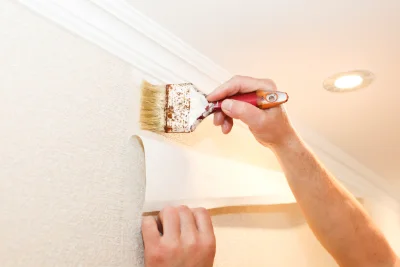 Pose de papier peint à Bussac — revêtements muraux et toiles de verre